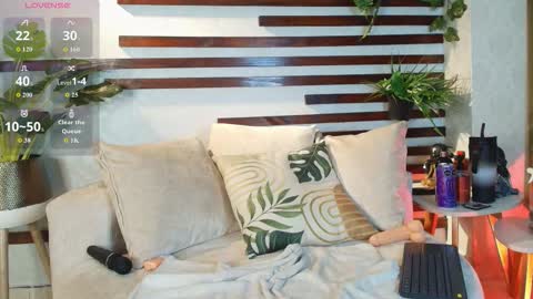 .. Chloe .. online show from January 31, 2026, 7:56 pm