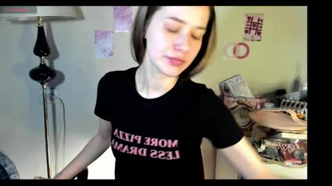 chloesweetbby online show from April 5, 2026, 1:30 pm