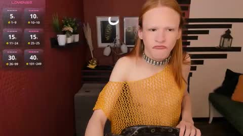 Chloe online show from October 29, 2025, 12:18 pm