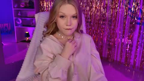 ChloeWight online show from March 9, 2026, 1:37 pm