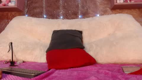 chlooe_zoe online show from March 6, 2025, 10:36 pm