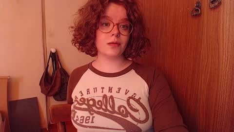 Snapshot of chmiri chatting on February 7, 2025, 8:44 am chmiri online show from February 7, 2025, 8:44 am