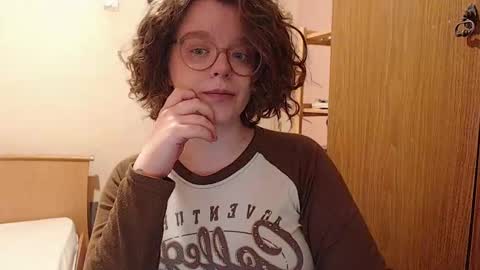 Snapshot of chmiri chatting on February 9, 2025, 9:26 am chmiri online show from February 9, 2025, 9:26 am