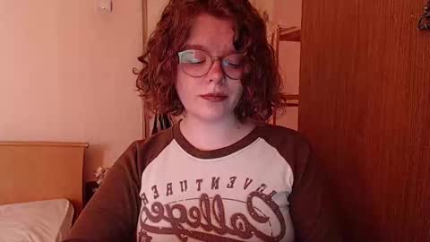 Snapshot of chmiri chatting on February 19, 2025, 8:01 am chmiri online show from February 19, 2025, 8:01 am