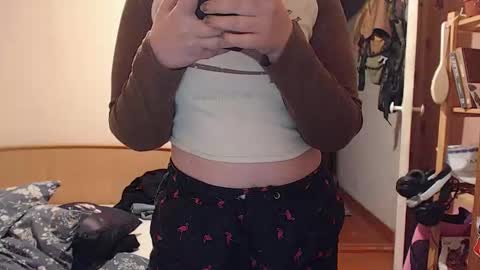 Snapshot of chmiri chatting on October 17, 2025, 11:35 am chmiri online show from October 17, 2025, 11:35 am