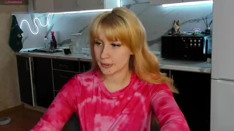 choco_meowx online show from March 4, 2026, 9:04 am