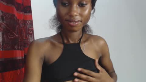 choco_petitqueen online show from December 5, 2024, 9:28 am