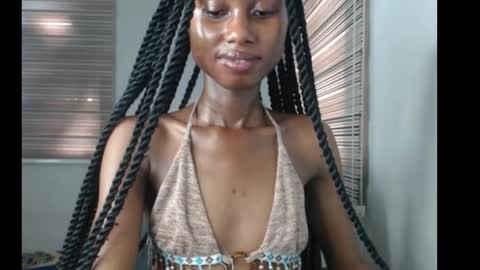 choco_petitqueen online show from November 19, 2025, 8:14 am