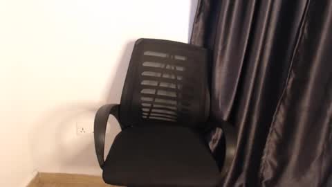 Snapshot of choco_zi chatting on October 9, 2025, 3:21 pm zi online show from October 9, 2025, 3:21 pm