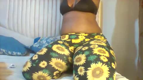 chocobabe002 online show from September 27, 2025, 6:57 pm