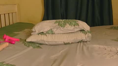 chocolate_candiee online show from February 10, 2026, 11:53 pm