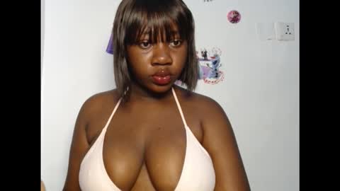 chocolateassgirl61 online show from September 11, 2025, 8:36 am