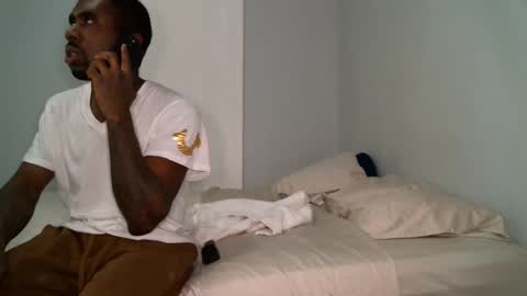 chocolatedolla online show from January 4, 2025, 6:09 pm