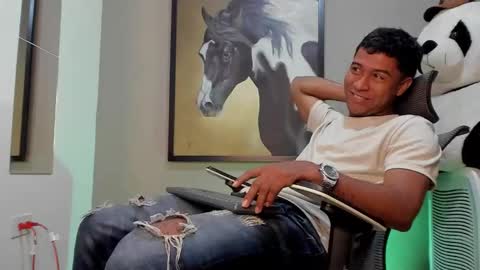 Snapshot of chocorramito19 chatting on October 8, 2025, 12:47 pm jeanpaol online show from October 8, 2025, 12:47 pm