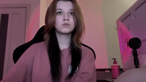 Lissa online show from March 21, 2026, 4:54 pm