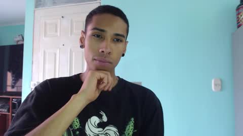 Andrew online show from December 18, 2025, 9:32 pm