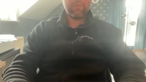 chris13abcd online show from January 6, 2026, 12:42 pm