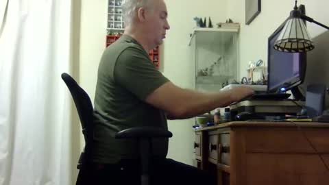 chris2002b online show from January 8, 2025, 5:27 am