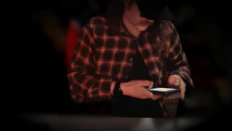 Chris online show from April 23, 2026, 5:37 pm