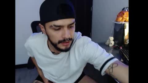 Snapshot of chris_demolisher chatting on March 4, 2026, 8:59 pm Im back here lets play hard online show from March 4, 2026, 8:59 pm