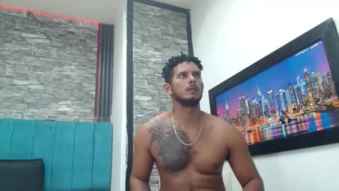 chris_dick2 online show from December 19, 2025, 4:52 am
