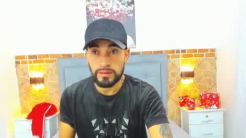 chris_kizz online show from January 2, 2025, 11:31 am