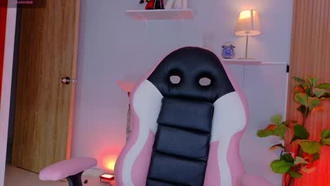 juli   Instagram july rv17 - Twitter juli rv17     online show from February 3, 2026, 11:37 am