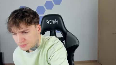 Snapshot of chris_tyson chatting on January 18, 2025, 10:06 am Chris Tyson online show from January 18, 2025, 10:06 am