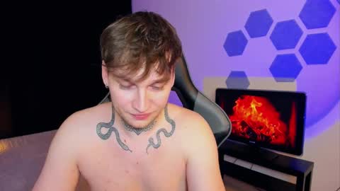 Snapshot of chris_tyson chatting on February 7, 2025, 1:04 am Chris Tyson online show from February 7, 2025, 1:04 am