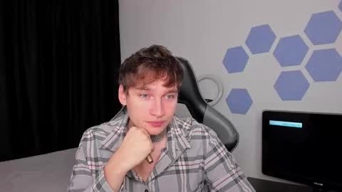 Snapshot of chris_tyson chatting on October 18, 2025, 12:35 am Chris Tyson online show from October 18, 2025, 12:35 am