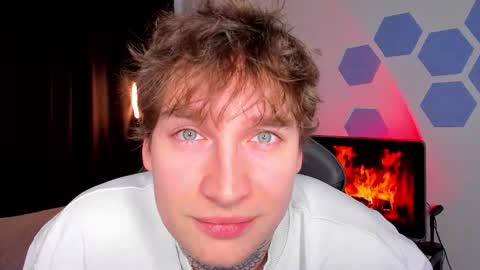 Chris Tyson online show from November 24, 2025, 8:36 am