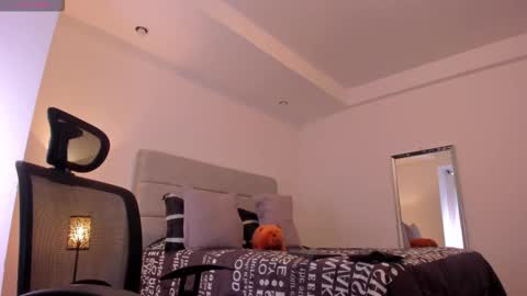 Snapshot of chrismorgan24 chatting on November 26, 2025, 4:30 pm chrismorgan24 online show from November 26, 2025, 4:30 pm