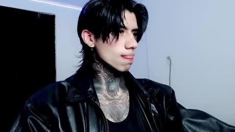 Snapshot of chriss_opp chatting on February 13, 2025, 3:03 pm CHRIS  INDEPENT MODEL online show from February 13, 2025, 3:03 pm