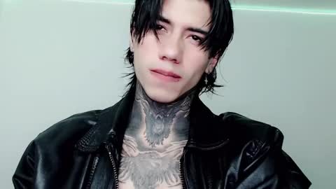 Snapshot of chriss_opp chatting on March 8, 2025, 11:07 pm CHRIS  INDEPENT MODEL online show from March 8, 2025, 11:07 pm