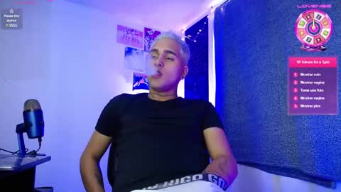 Snapshot of chriss_wg_ chatting on December 16, 2024, 4:05 pm Christian Wang online show from December 16, 2024, 4:05 pm