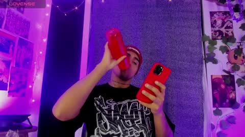 Snapshot of chriss_wg_ chatting on January 12, 2025, 1:21 am Christian Wang online show from January 12, 2025, 1:21 am