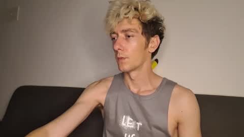 Christopher online show from November 10, 2025, 2:10 am