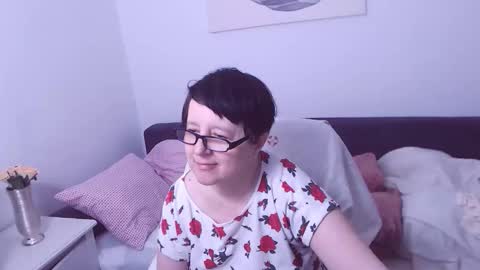 Snapshot of christarose chatting on March 31, 2026, 5:57 pm Christa online show from March 31, 2026, 5:57 pm