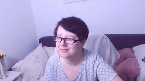 Snapshot of christarose chatting on April 4, 2026, 7:55 pm Christa online show from April 4, 2026, 7:55 pm