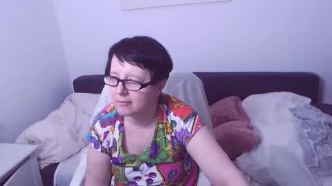 Snapshot of christarose chatting on April 5, 2026, 11:57 pm Christa online show from April 5, 2026, 11:57 pm