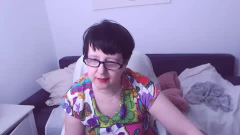 Snapshot of christarose chatting on April 6, 2026, 4:46 am Christa online show from April 6, 2026, 4:46 am