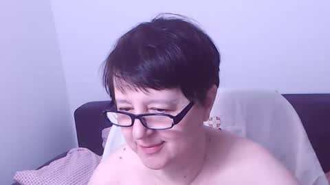 Snapshot of christarose chatting on April 10, 2026, 12:16 am Christa online show from April 10, 2026, 12:16 am