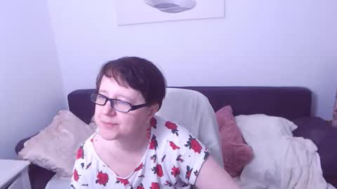 Christa online show from May 3, 2026, 7:47 am