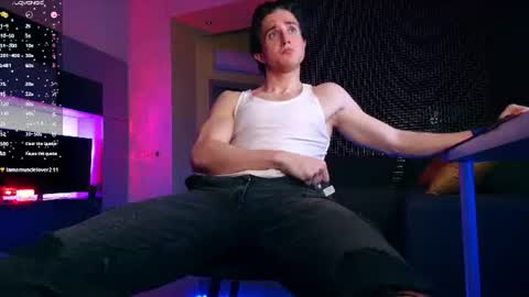 Snapshot of christianlevine_ chatting on June 13, 2026, 7:56 pm UPVOTE ME ------ ILL DO SOMETHING FOR FREE online show from June 13, 2026, 7:56 pm