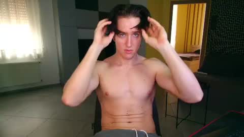 Snapshot of christianlevine_ chatting on July 8, 2026, 4:39 am UPVOTE ME ------ ILL DO SOMETHING FOR FREE online show from July 8, 2026, 4:39 am