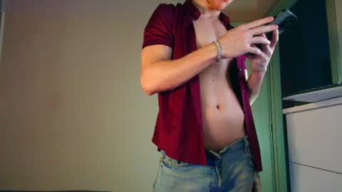 Snapshot of christianlevine_ chatting on July 10, 2026, 5:48 pm UPVOTE ME ------ ILL DO SOMETHING FOR FREE online show from July 10, 2026, 5:48 pm