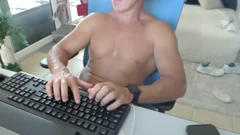 Michael USA online show from April 24, 2026, 6:32 pm