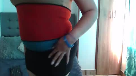 Snapshot of christiinemoore chatting on January 17, 2025, 5:30 pm Christine Moore online show from January 17, 2025, 5:30 pm