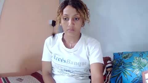 Snapshot of christine213 chatting on March 7, 2025, 9:40 am christine213 online show from March 7, 2025, 9:40 am