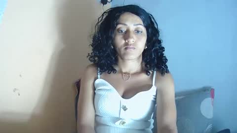 Snapshot of christine213 chatting on October 18, 2025, 6:41 pm christine213 online show from October 18, 2025, 6:41 pm